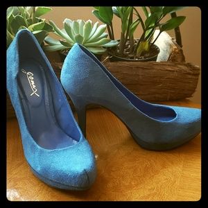 NWOT Blue Suede Pumps
